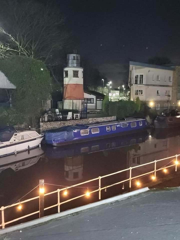 The Waterside Bar, Rooms & Restaurant Суинтон Номер фото